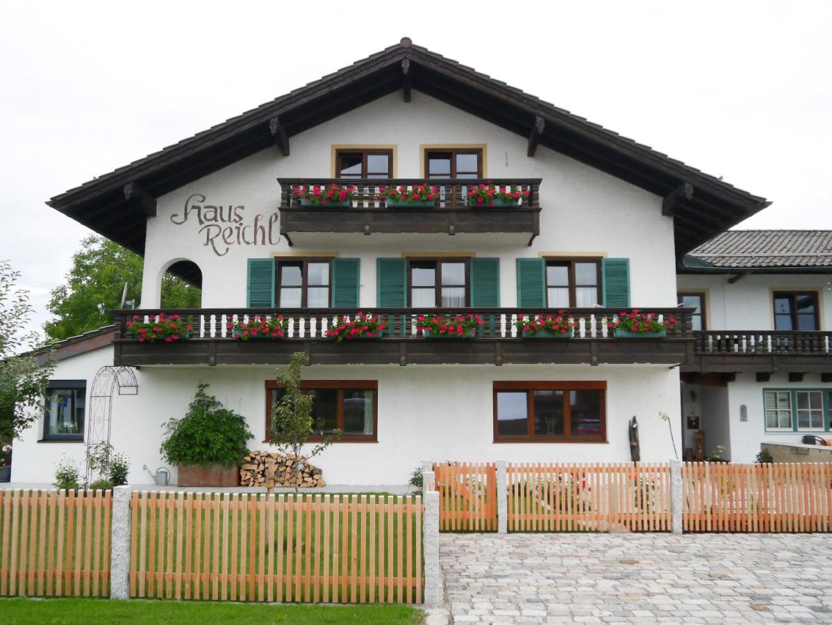 1 Haus Reichl Daire Gstadt am Chiemsee Dış mekan fotoğraf