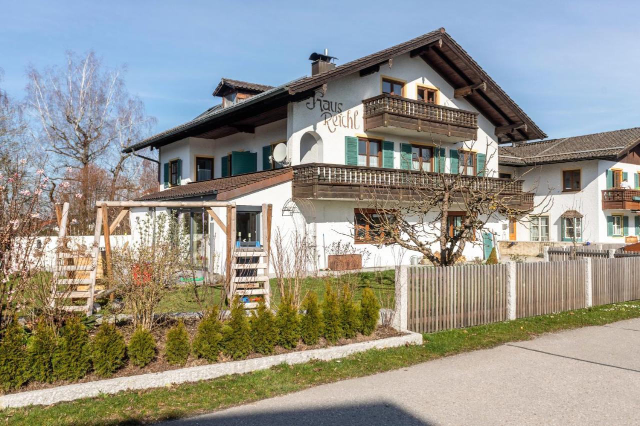 1 Haus Reichl Daire Gstadt am Chiemsee Dış mekan fotoğraf